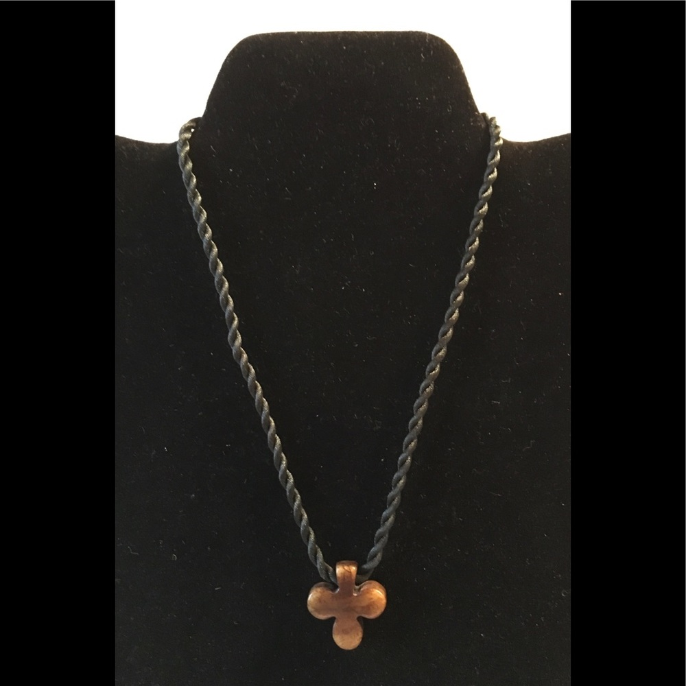 Brown clove necklace